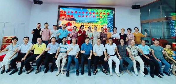 潮汕文學(xué)院祝賀“第七屆中國農(nóng)民豐收節(jié)暨喜迎國慶、助力百千萬工程”活動(dòng)圓滿舉辦