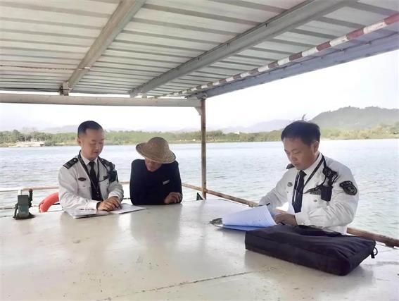 潮州海事部門開展涉客渡船“全面體檢”，守護(hù)群眾“五一”出行安全